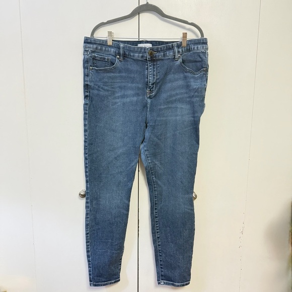 Lane Bryant Denim - Lane Bryant Women’s Size 16 Straight Leg Jeans Medium Wash Stretch Denim